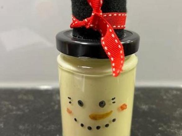 Weiße Schokoladencreme mit Frischkäse light und Proteinpulver