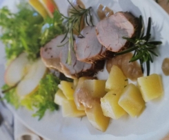 Filets mit Apfel-Zwiebel-Sauce