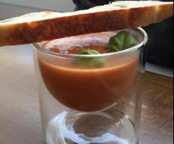 Tomatensuppe mit Kokosmilch und Ingwer