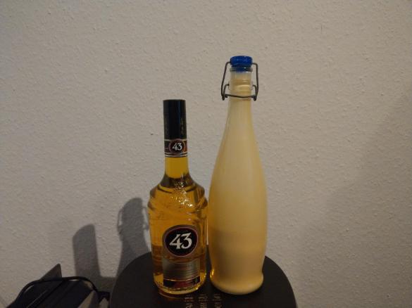 Orangen-Eierlikör mit Likör 43