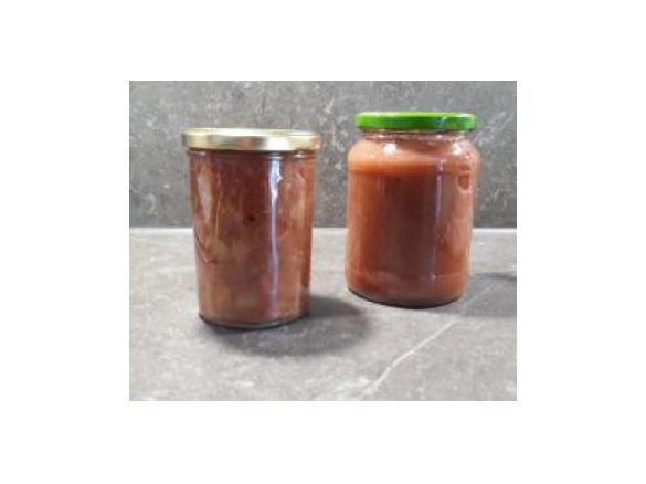 Nicoles Rhabarberkompott (leicht säuerlich und stückig)