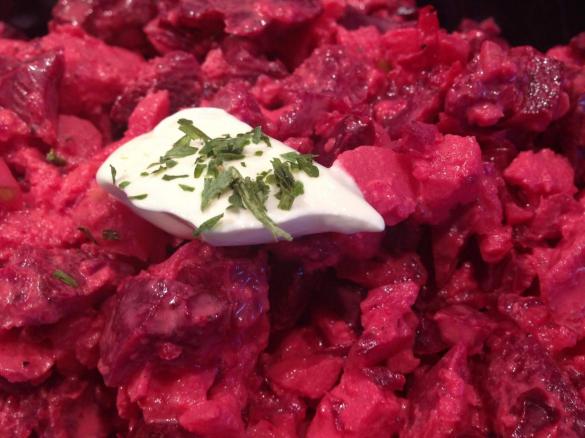 Rote Beete Salat mit Schmand