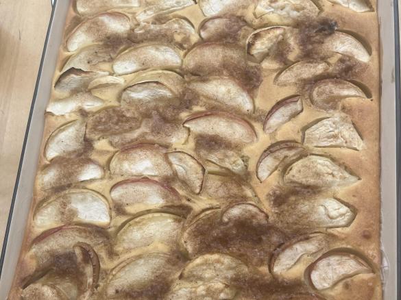 Apfelpfannkuchen vom Blech