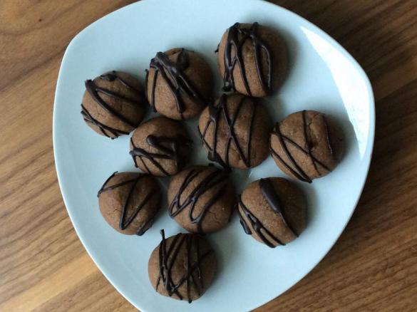 Nougatplätzchen mit zartschmelzendem Kern