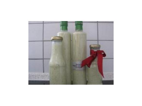 Tina´s leckere figurfreundliche  Salatdressing /      Salatsoße auf Vorrat                        Rezept des Tages     11.07.2014
