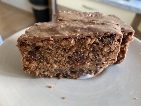 Schneller Tiroler Nusskuchen