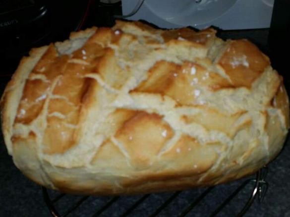 Weißbrot im Römertopf . Knusprig einfach Genial ohne gehen.