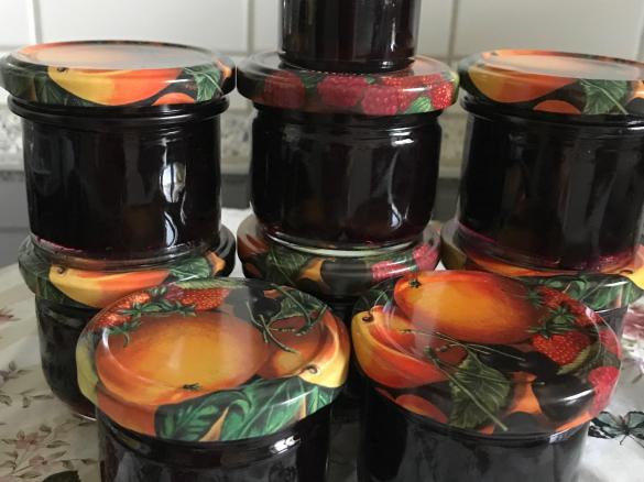 Heidelbeermarmelade mit leichtem Schwips "Lecker"