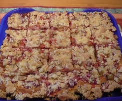 Erdbeer-Rhabarber-Streifen