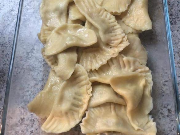 Ravioli mit Hackfleischfüllung