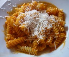 Lieblings- Tomaten- Béchamel- Soße