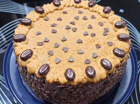 Nusstorte mit Kaffeebuttercreme