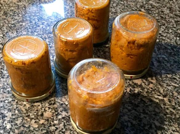 Veganer Bärlauch-Möhren Aufstrich