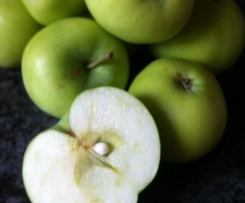 "KLAR" APFEL MUS( die 1.unreifen ÄPFEL )