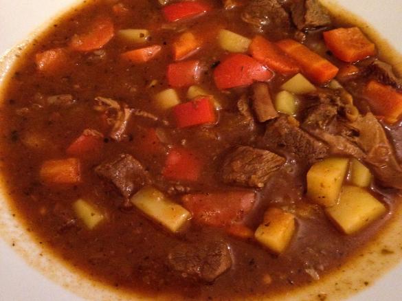 Wildgulaschsuppe
