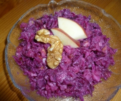 Variation von Rotkohlsalat 