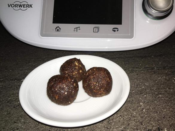 Energy Balls / Energie Pralinen