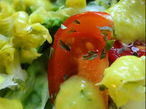 Macadamia-Passionsfrucht- / Maracuja-Dressing