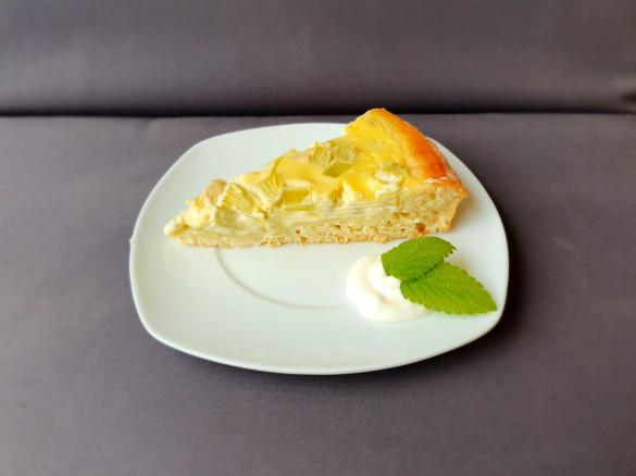 Rhabarber-Hefe-Kuchen
