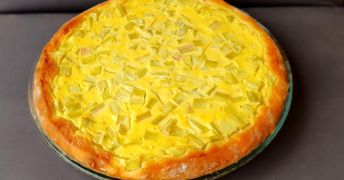 Rhabarber-Hefe-Kuchen von zawel. Ein Thermomix® Rezept aus der ... Rhabarber-Hefe-Kuchen von zawel. Ein Thermomix® Rezept aus der ...