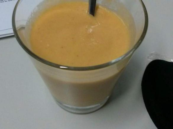 Paleo Smoothie - Ananas-Karotte-Apfel