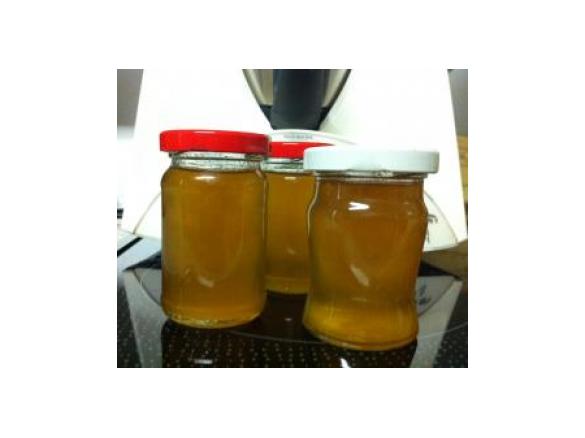 Variation von Apfel-Holunderblüten-Gelee (für Prosecco-Resteverwertung)