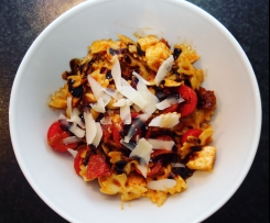 Mediterraner Nudelsalat "Tomate-Mozarella"