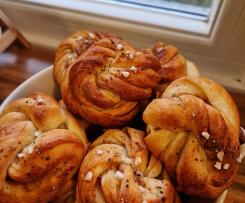 Dänische Zimtknoten mit Kardamom Zimtschnecken Kanelsnurrer