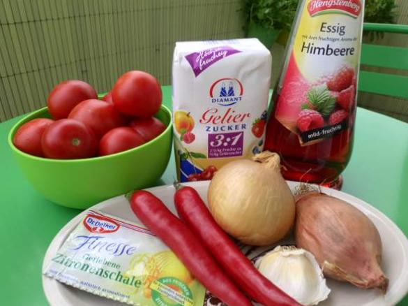 Tomaten-Chilli-Konfitüre