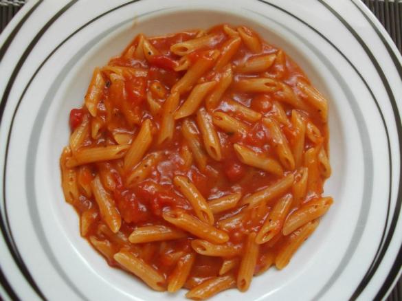 Nudeln in Tomatensoße