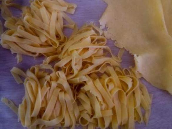 Nudelteig aus Hartweizengrieß