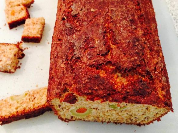 Olivenbrot mit Kruste (low carb aber nicht glutenfrei)