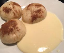 Zwetschgenknödel mit Vanillesoße
