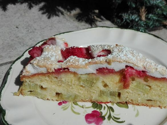 Rhababer-Erdbeer Kuchen mit Baiser