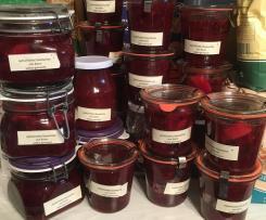 Apfel / Holler / Zwetschgenröster im Glas