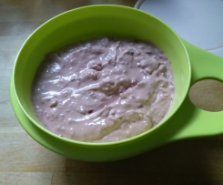 Frischkäsedip mit Amarenakirschen und Zartbitterschokolade