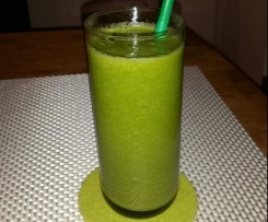 gesunder grüner Smoothie