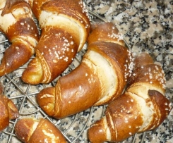 Laugencroissants