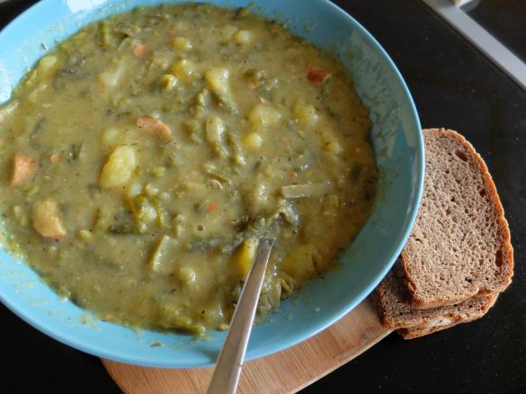 Variation Grüne-Bohnensuppe/ - eintopf  / vegan