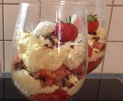 Raffaello-Erdbeer Kaltschale