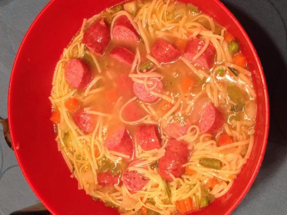Schnelle Nudelsuppe