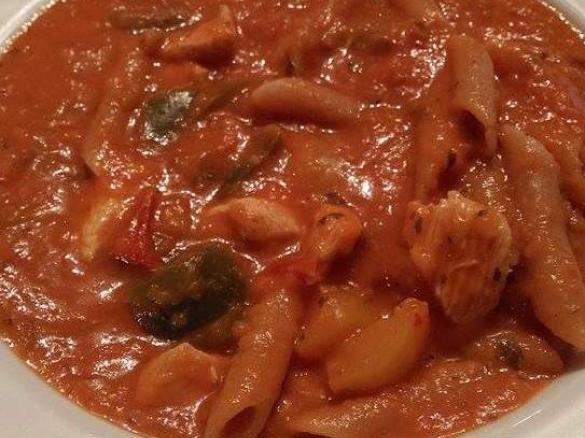 Paprika-Huhn-Nudel-Topf all in one