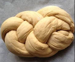 Osterzopf (Hefezopf)