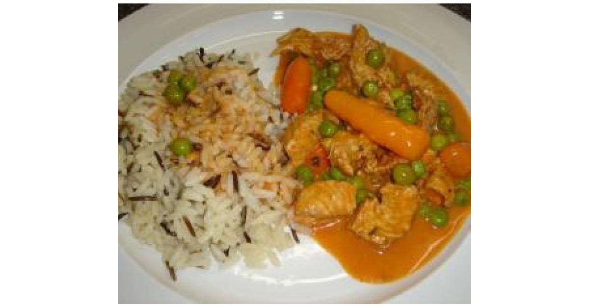 Variation von Geschnetzeltes Hähnchen oder Pute mit Reis , Gemüse und ... Variation von Geschnetzeltes Hähnchen oder Pute mit Reis , Gemüse und ...