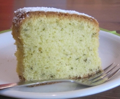 Wein-Gugelhupf mit Zitronenmelisse