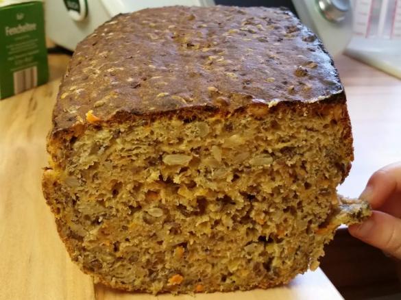 Vital-Brot mit Karotte (SOS-tauglich)