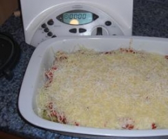 Variation von Cannelloni zweierlei gefüllt mit Tomaten- und Käsesoße