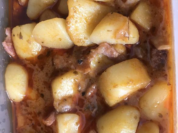 Kartoffelgoulasch mit Speck