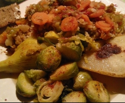 Blumenkohl wie Reis mit Fenchel Kohl Gemüse und Sellerie Tomaten Soße - vegan - veggie - kalorienarm - gesund - fitness