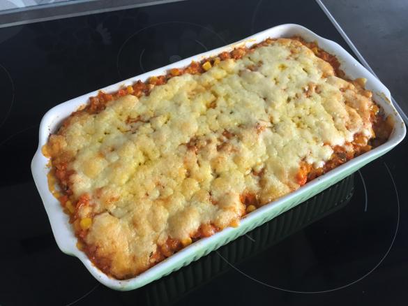 Reisauflauf mit Hack und Salsa